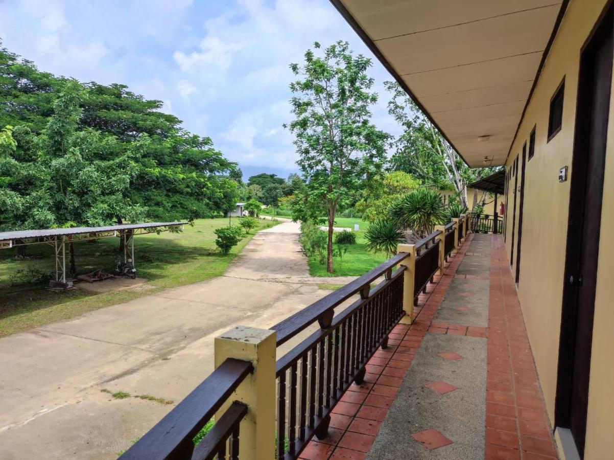 Nakakiri Resort & Spa Hin Dat Luaran gambar