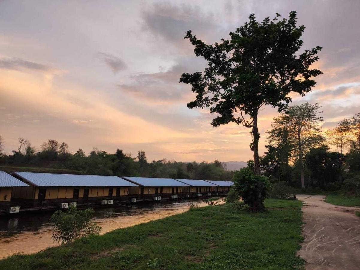 Nakakiri Resort & Spa Hin Dat Luaran gambar