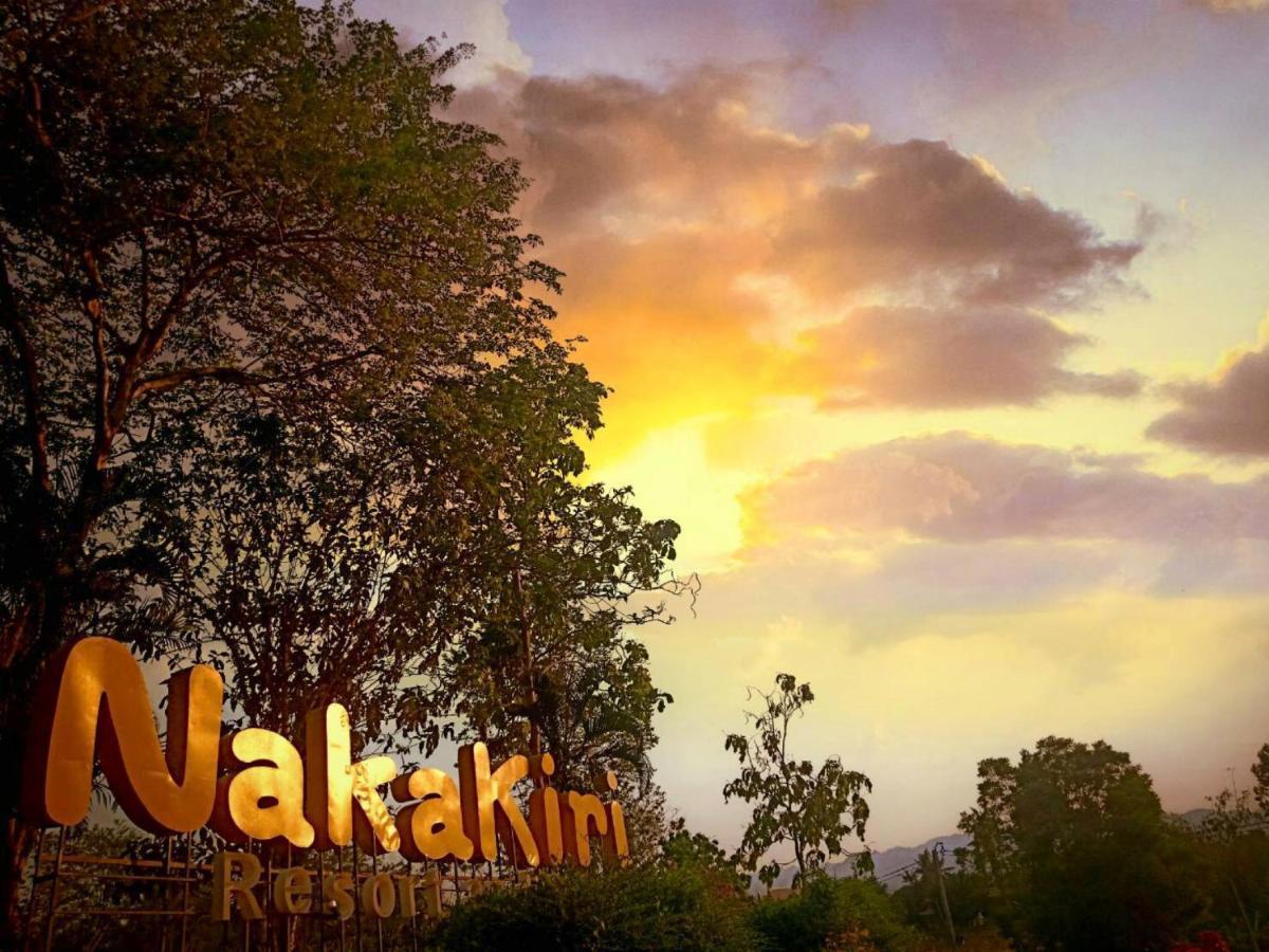 Nakakiri Resort & Spa Hin Dat Luaran gambar